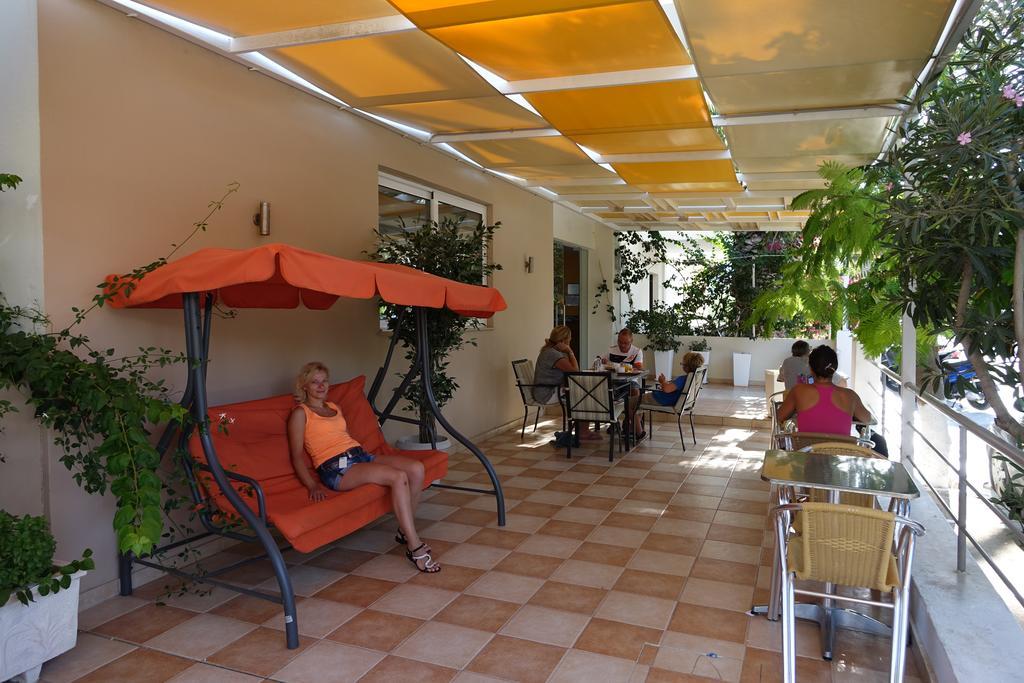 קרפאטוס Iolkos Hotel מראה חיצוני תמונה